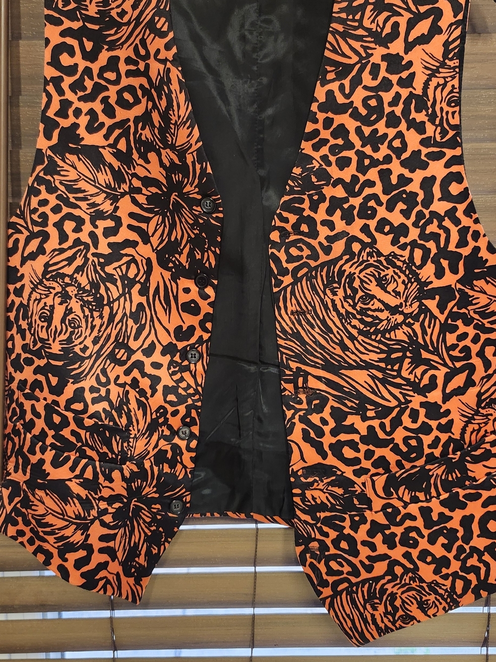 Reunion Outfitters Printed Silk Vest Orange & Black 38 Like New